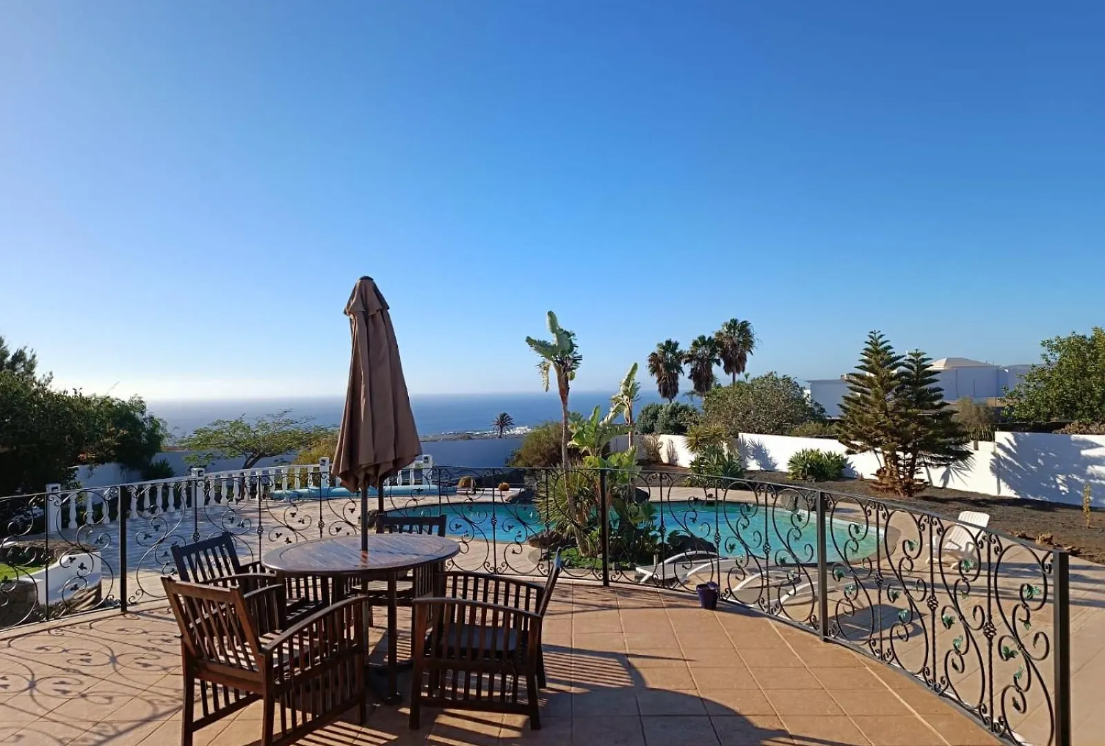 Wonderful Country Villa With Amazing Sea View Tias